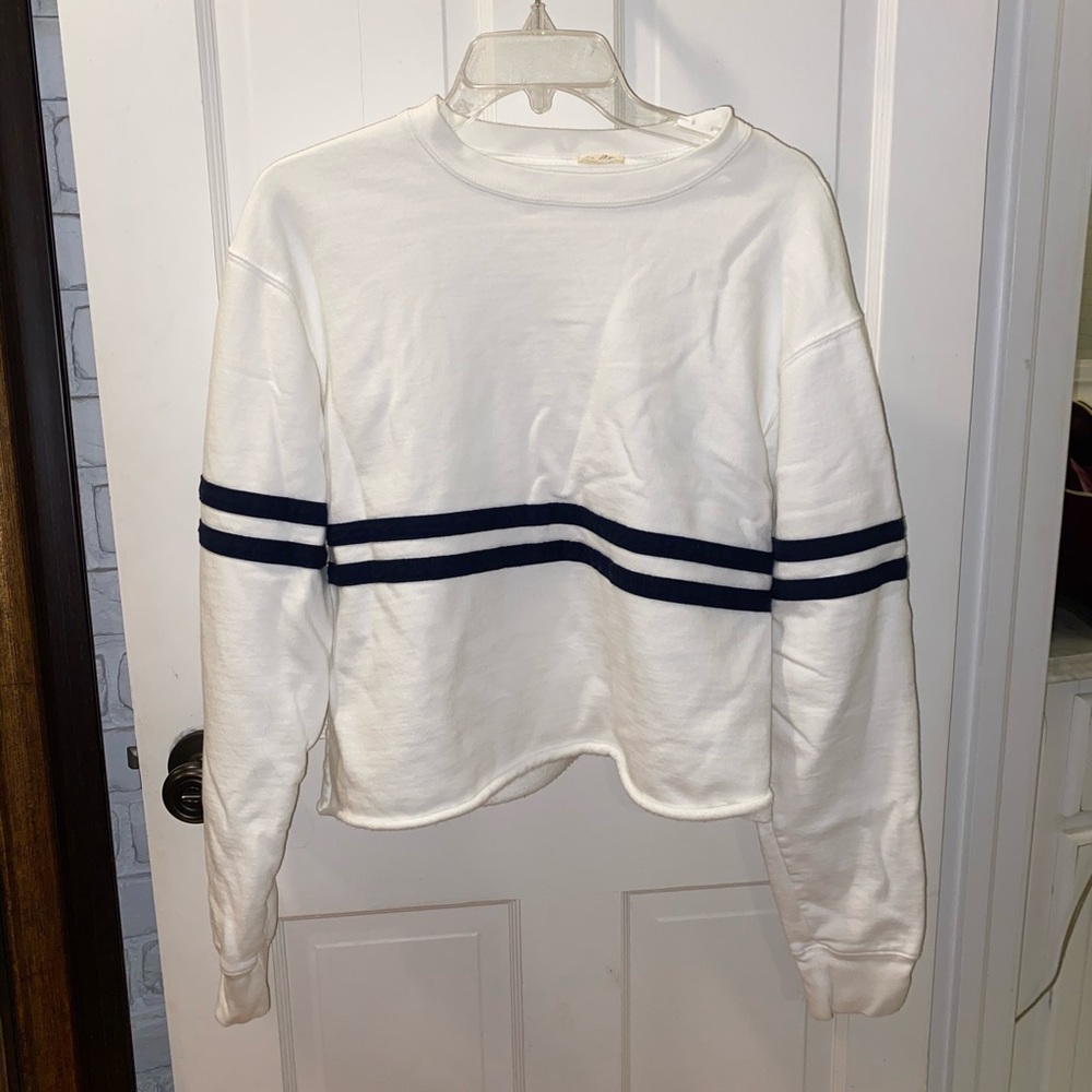 Sweatshirt - Picture 2 of 4